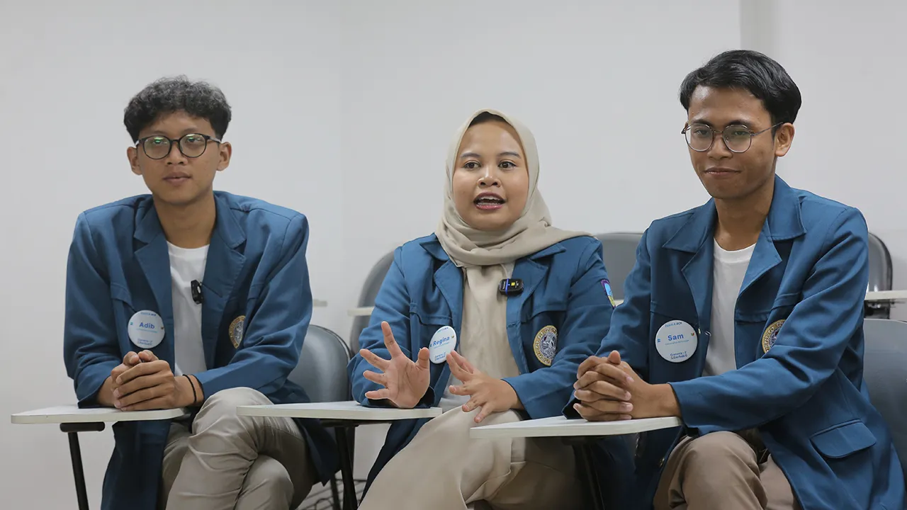 Tim mahasiswa Universitas Airlangga. (Kapanlagi/Adrian Utama Putra)