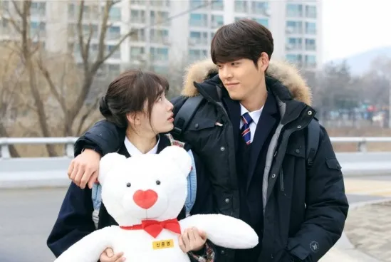 Uncontrollably Fond menjadi trend baru di China. ©KBS