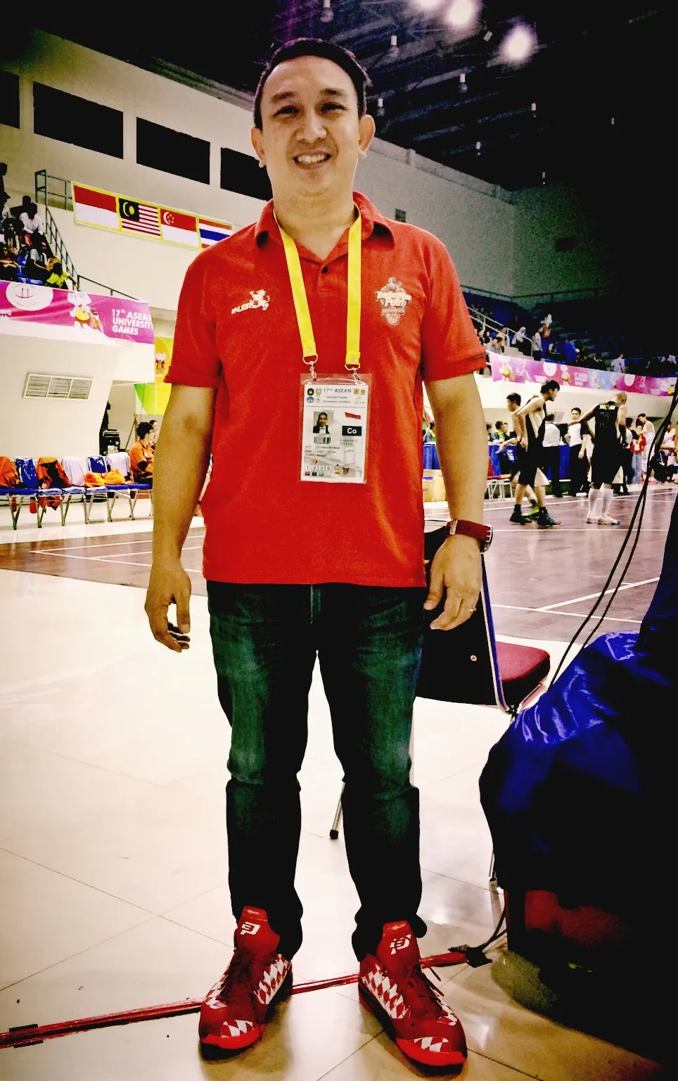 Augie Fantinus menjadi manager Timnas Putri yang hari ini masuk final. ©KapanLagi.com®