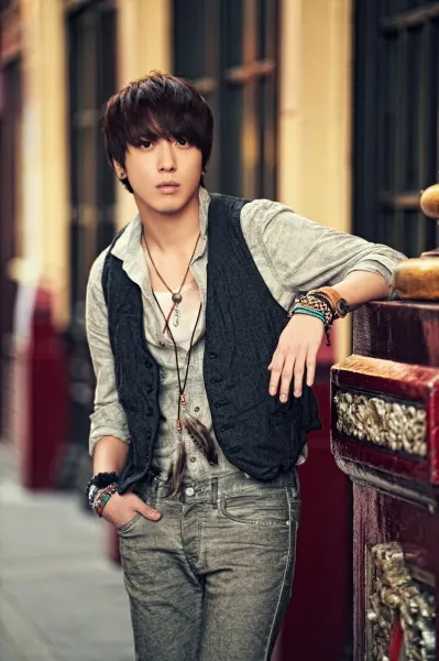 Yong Hwa CN Blue