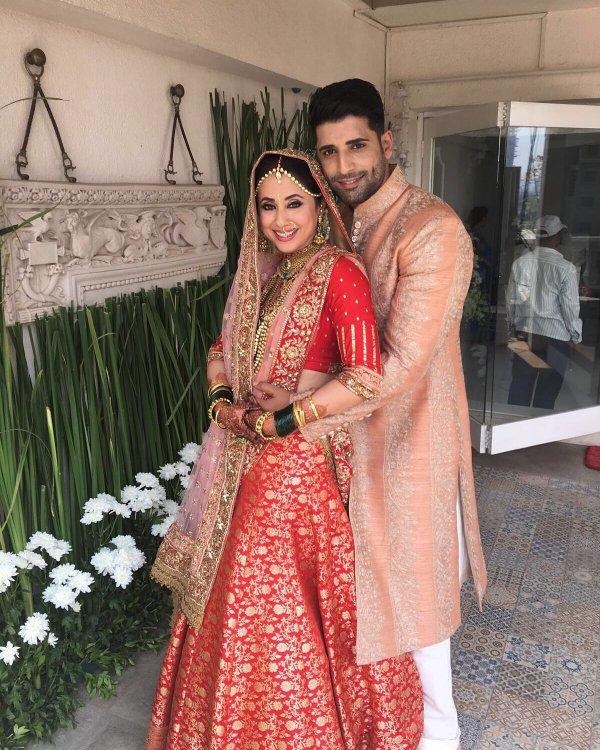urmila Matondkar dan Mohsin Akhtar Mir resmi menikah © Indianexpress.com