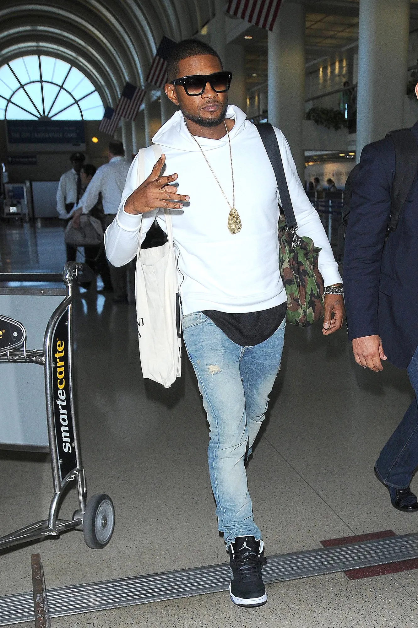 Usher © Splashnews.com