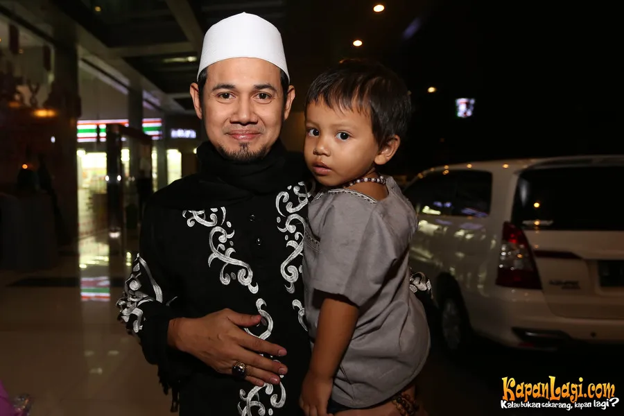 Kolak pisang menjadi favorit Guntur Bumi untuk disajikan ketika Ramadan tiba. ©KapanLagi.com®