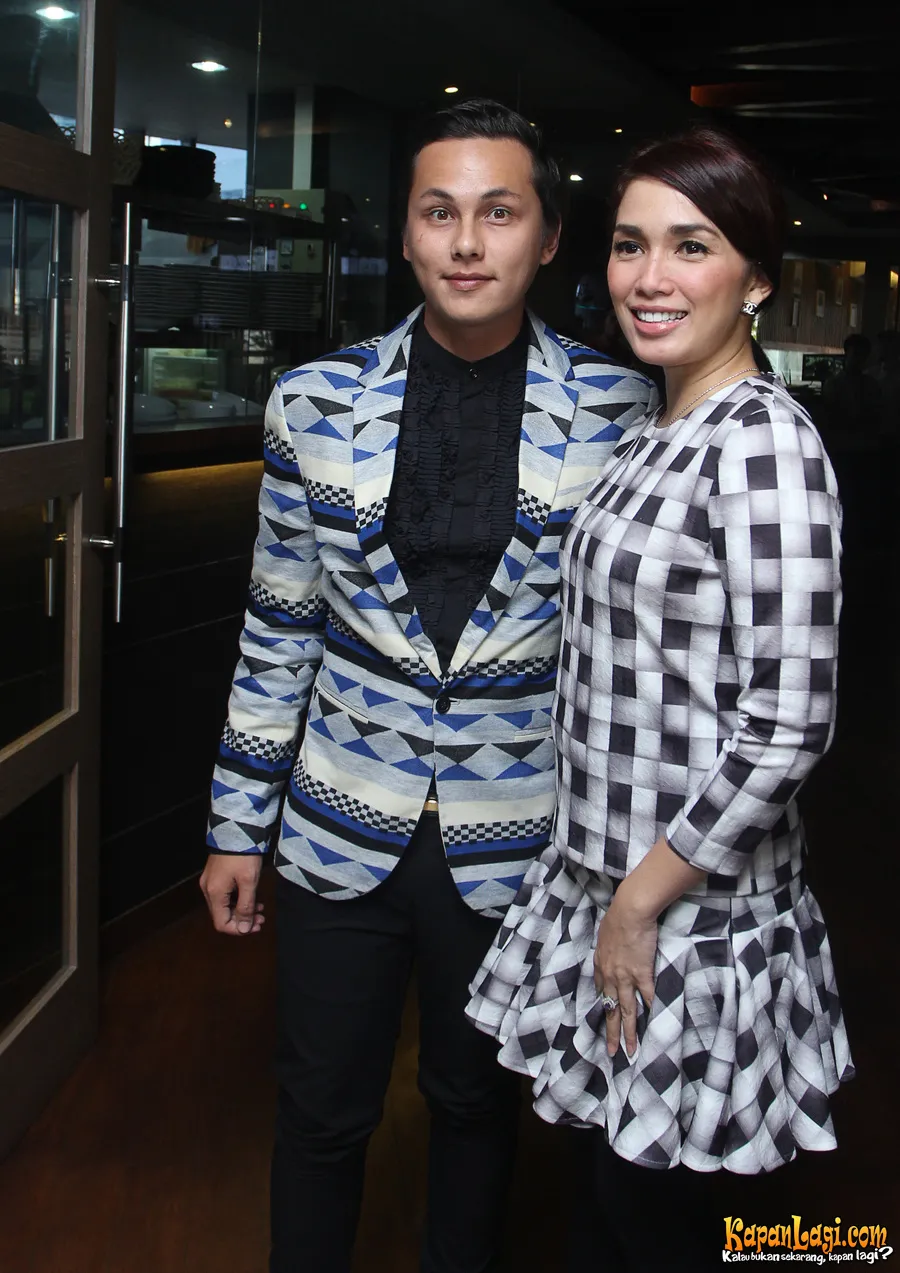 Ussy dan Andhika belum sempat berbuka bersama. ©Agus