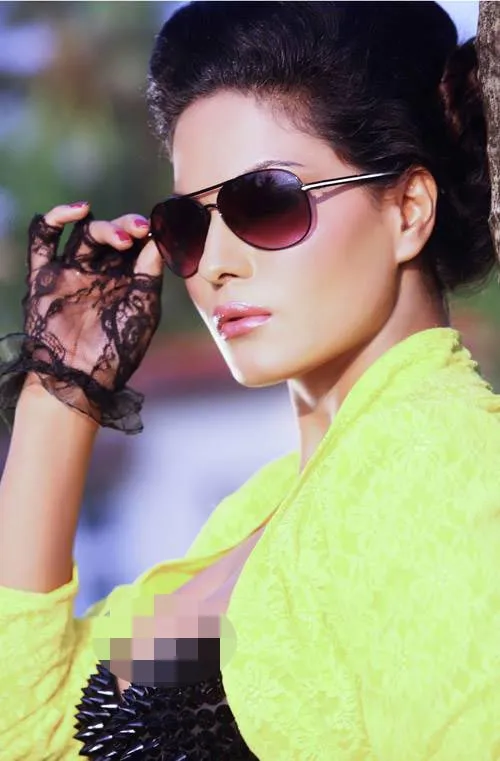 Veena Malik kabur ke luar negeri. @oneindia