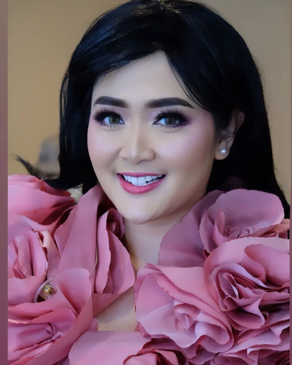 (Sumber: Instagram @vegadarwanti123)