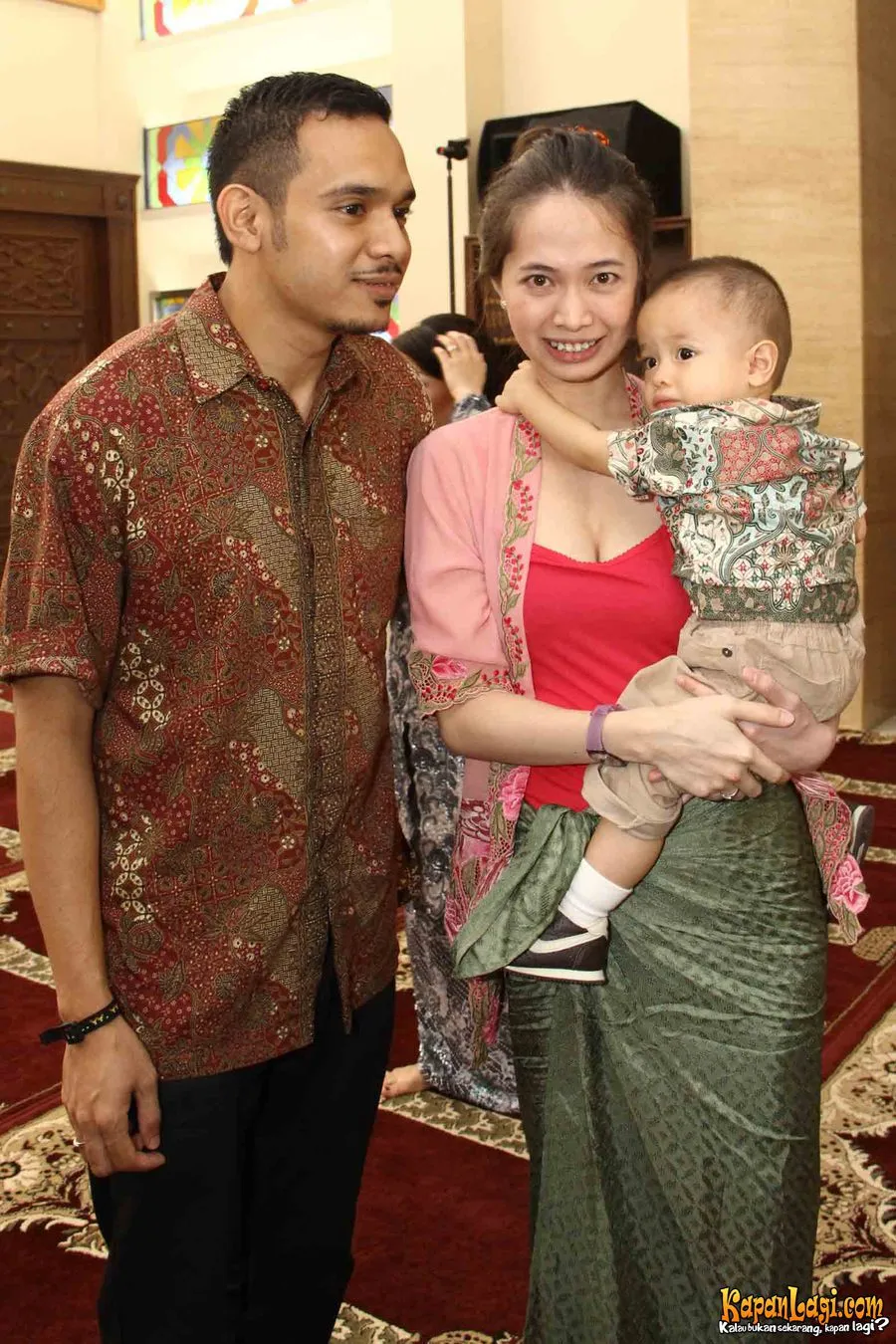 Verlita Evelyn tengah hamil anak kedua.