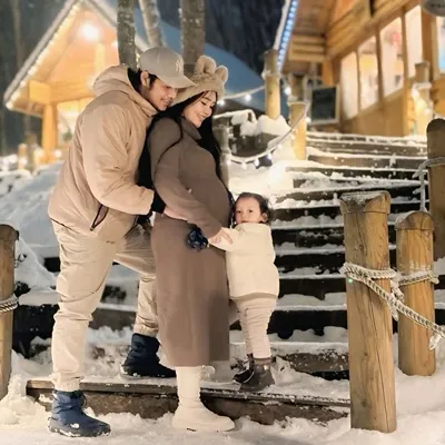 Via Vallen Hamil Anak Kedua, Ungkap Kabar Bahagia Lewat Foto Keluarga