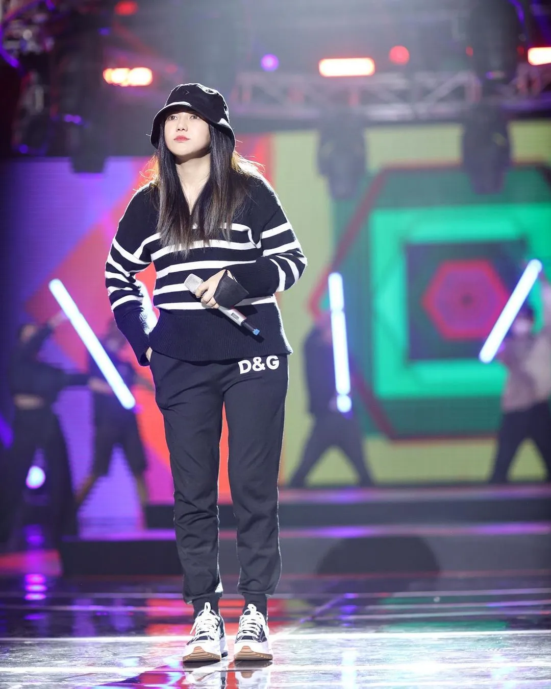 instagram.com/viavallen