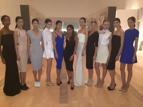 Di mana Victoria? @ Twitter/Victoria Beckham