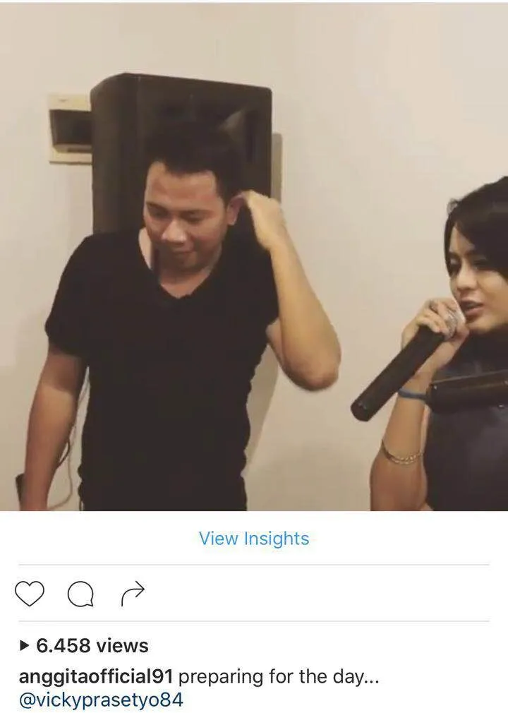 Anggita sedang banyak proyek dengan Vicky © anggitaofficial91