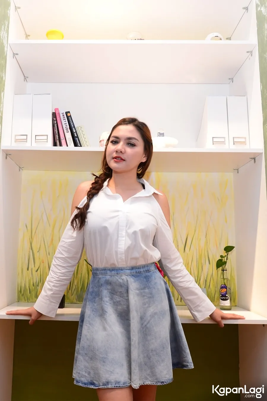 Vicky Shu tak merasa rugi bermain film, meski pendapatannya lebih kecil © KapanLagi.com®/Bambang E Ros