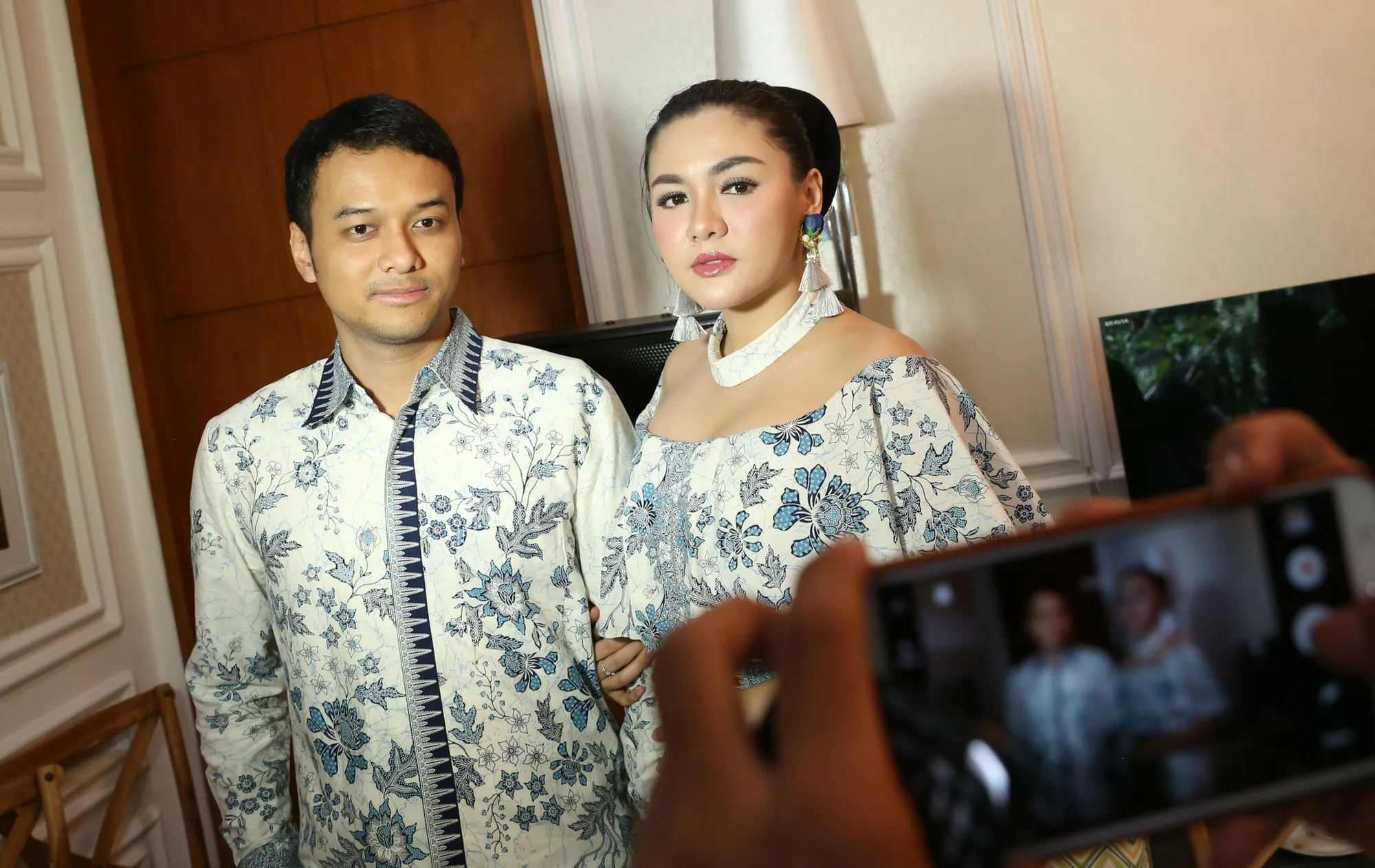 Vicky Shu & Ade Imam © Kapanlagi/Agus Apriyanto