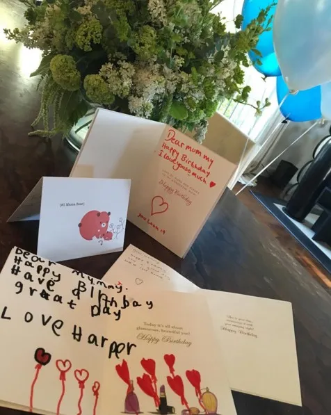 So sweet banget deh! © instagram.com/victoriabeckham