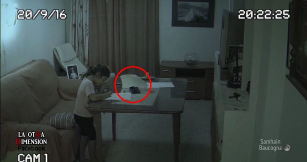 Boneka dan Meja Bergerak Sendiri Video CCTV Ini Bikin 