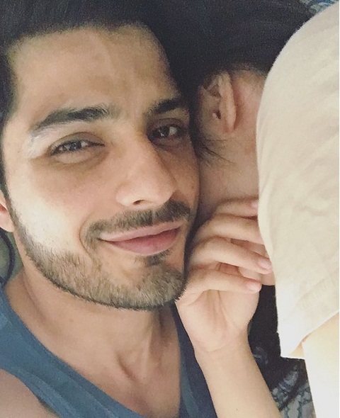 Romantisnya Vin Rana dan Nita Sofiani, Mesra di Atas 