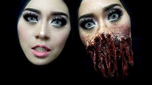 Vindy berubah dari cantik menjadi zombie (credit: youtube.com)