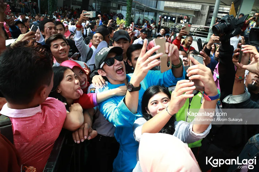 Vino G Bastian mendapat sambuat meriah. ©KapanLagi.com/Muhammad Akrom Sukarya