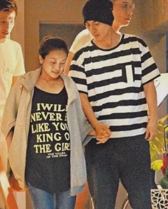 Reen Yu istri Vic Zhou telah melahirkan. ©lollipo.sg