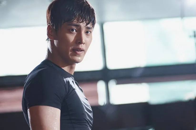 Lee Tae Hwan juga nggak kalah ganteng © MBC