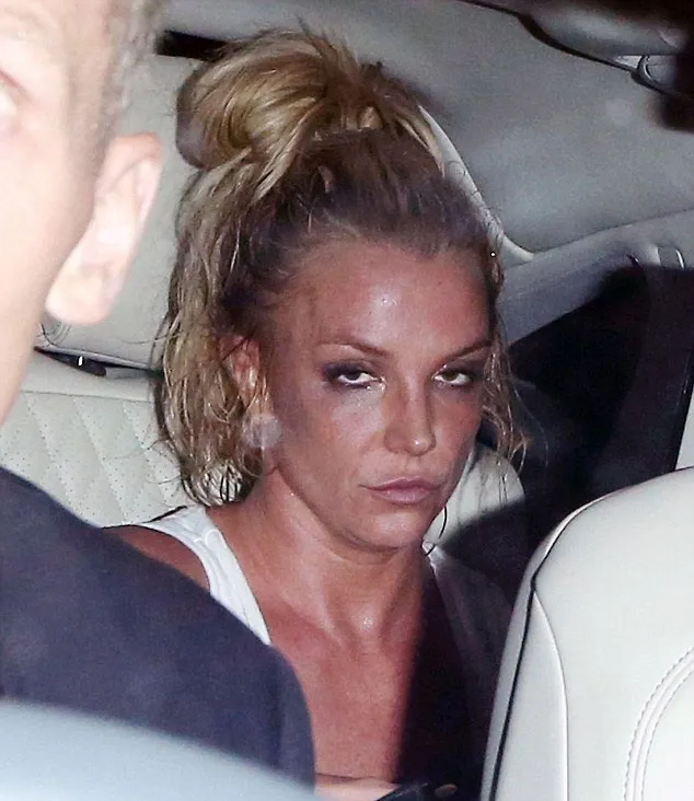 Britney Spears terlihat lelah setelah konser © Dailymail.co.uk