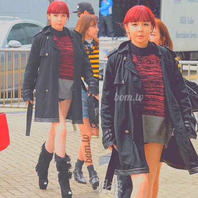 Bom 2NE1 di bandara saat pulang dari MAMA 2015, Hong Kong. © credit as tagged