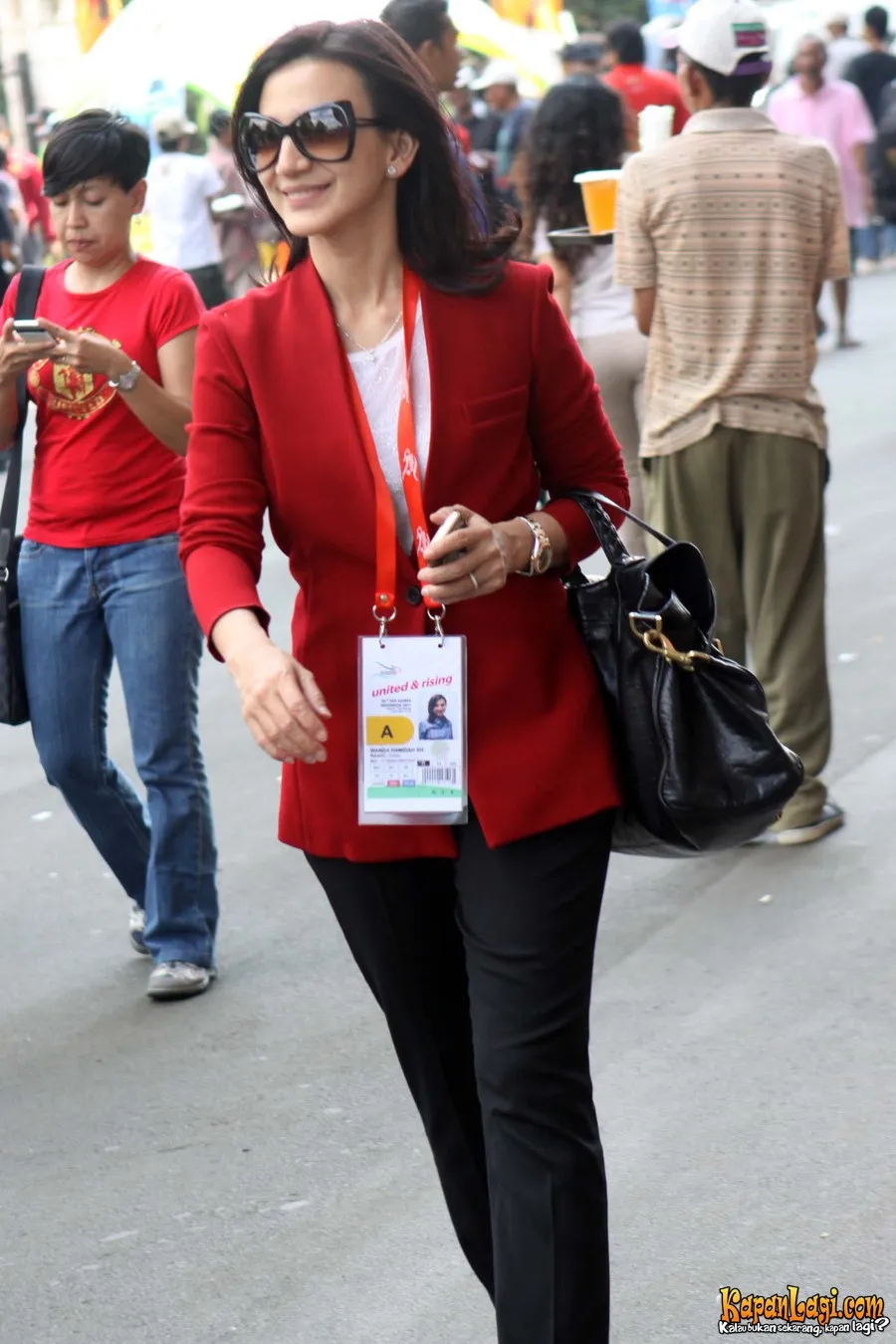 Wanda Hamidah Tak Mau Tanggapi Ocehan Farhat Abbas 