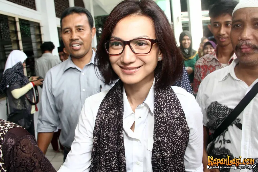 Wanda mengaku tak tahu jika Raffi hendak menikah.