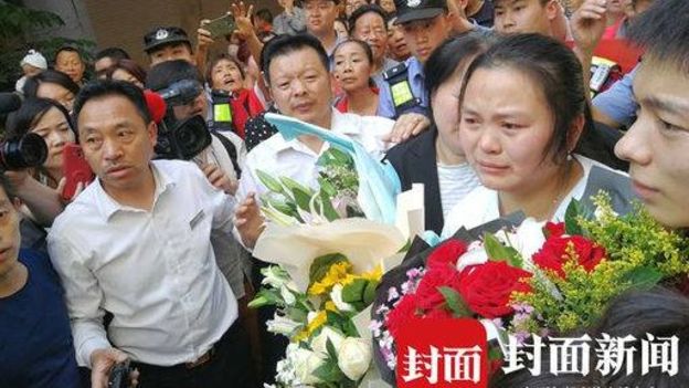 Kisah kembalinya Qifeng bersama keluarga aslinya jadi salah satu perayaan tersendiri untuk masyarakat China © bbc.com/thecover.cn