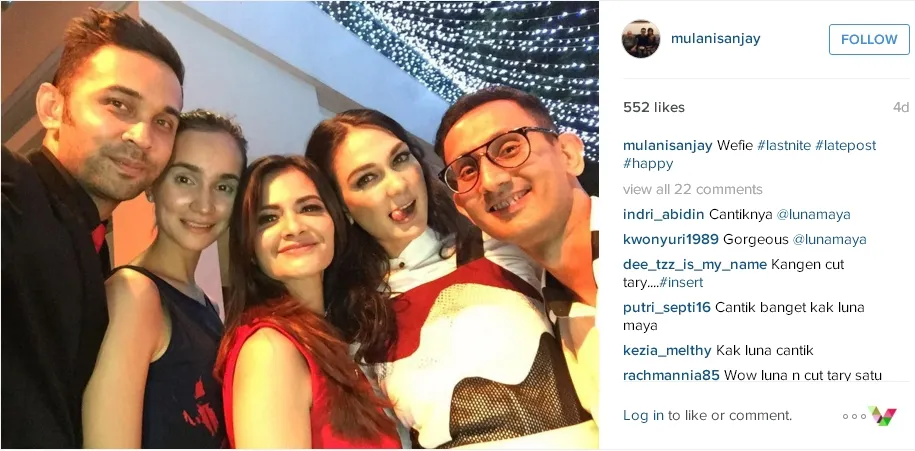Luna Maya dan Cut Tary berada dalam foto wefie yang sama. ©instagram.com/mulanisanjay