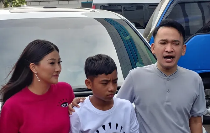 Sarwendah, Betrand Peto, Ruben Onsu © KapanLagi.com®/Akbar Prabowo Triyuwono