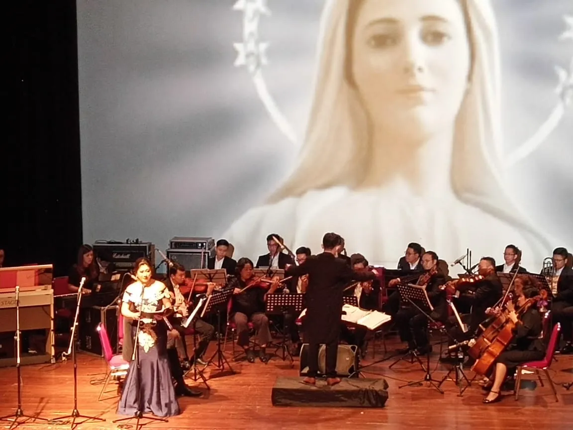 A Gift of Christmas Harmony / Credit: KapanLagi - Sahal Fadhli