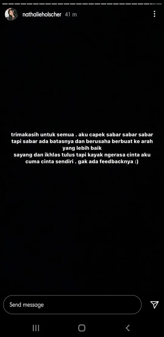 credit: instagram.com/nathalieholscher