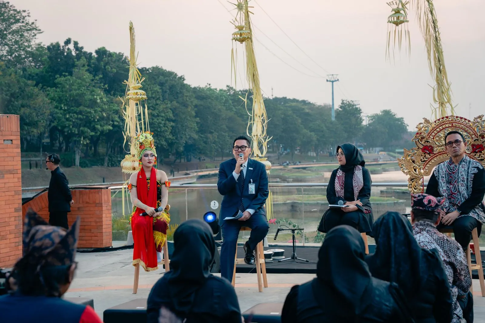 Direktur Komersial InJourney Airports Very Y Setiady saat Konferensi Pers Gandrung Sewu 2026 di Taman Mini Indonesia Indah (TMII), Jakarta Timur.