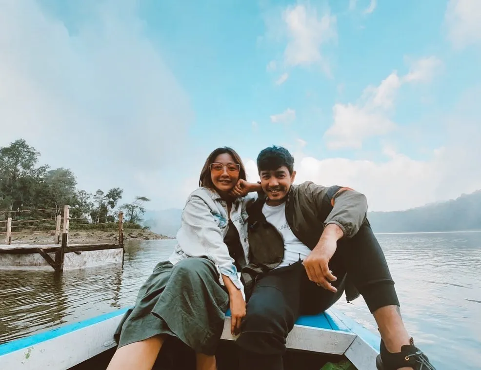 Hesti & Edo (credit foto:Instagram.com/hestipurwadinata)