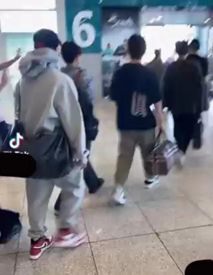 ATEEZ (Credit: twitter.com/sani2w_)