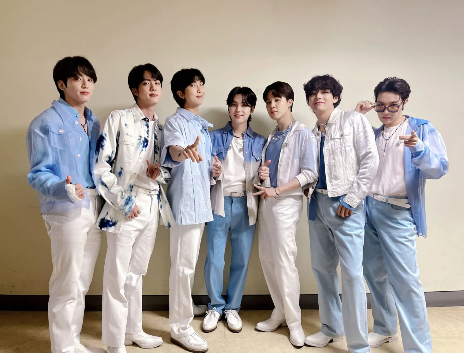 BTS (Credit: twitter.com/bts_bighit)