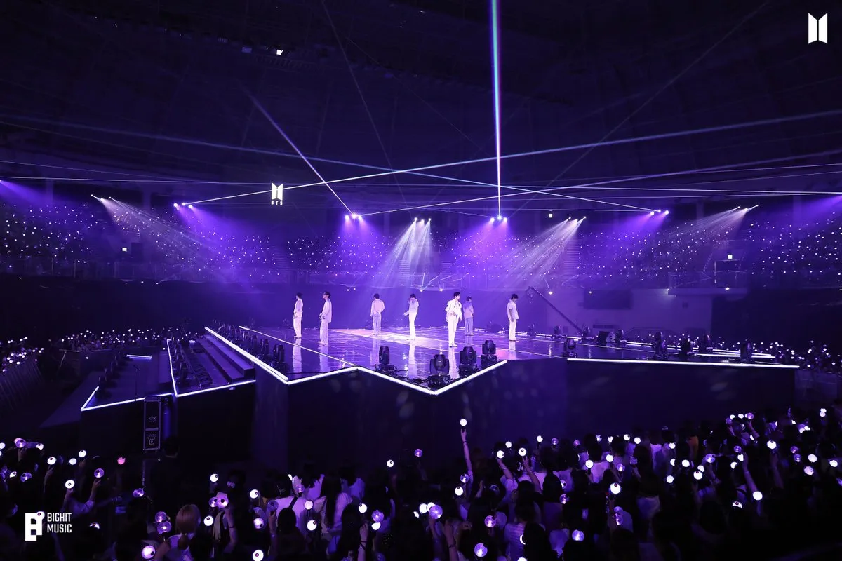 BTSARMY (Credit: twitter.com/bts_bighit)