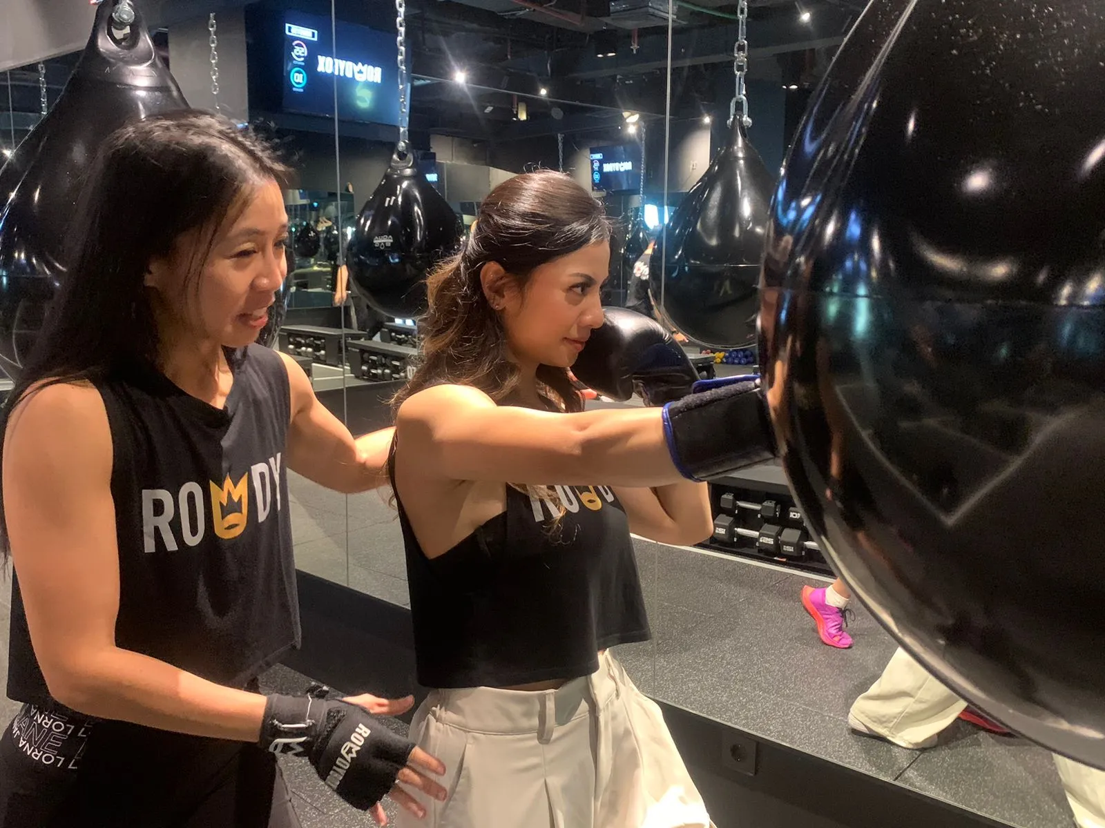 Astrid Octaviani jajal boxing / Credit Foto: Dokumentasi Pribadi