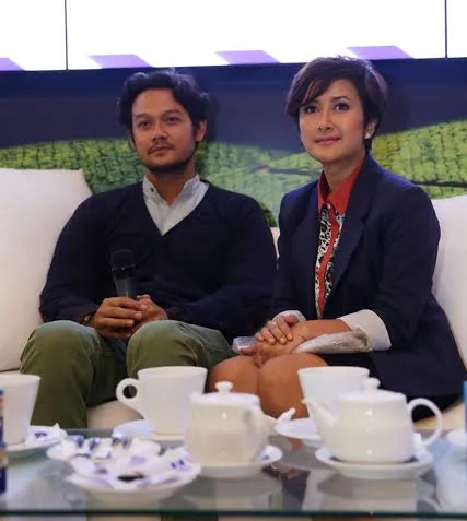 Widi dan Dwi masih sempat surat-suratan. @KapanLagi.com®/Deni Mulyadi