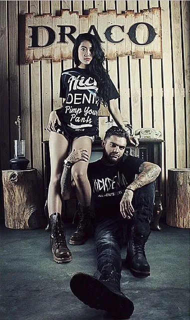Tangan 'nakal' Diego ke paha Widy / © Instagram