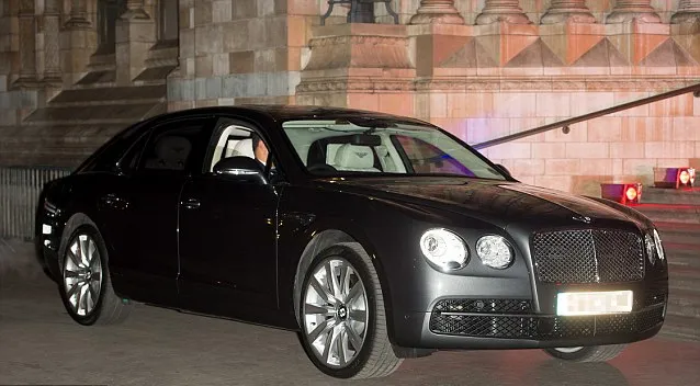 Mobil Pangeran William @ dailymail.co.uk