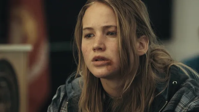 Aktingnya dalam winter's Bone. (credit: indiewire)