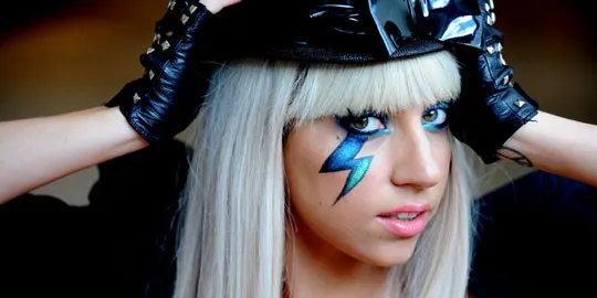 famous-wallpapers.com