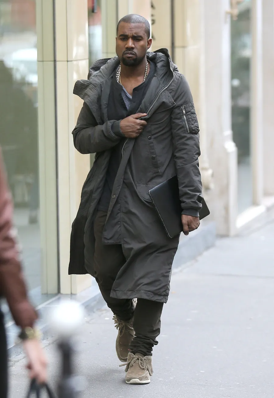 Kanye West Targetkan Rilis Tahun Ini/@Fameflynet