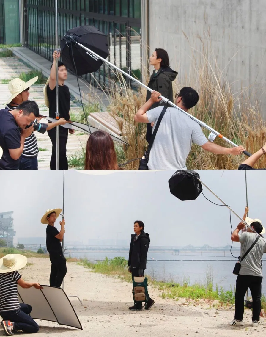 Won Bin tetap mempesona walau harus berjuang melawan hawa panas Korea dengan menggunakan jaket tebal edisi musim dingin. ©soompi.com