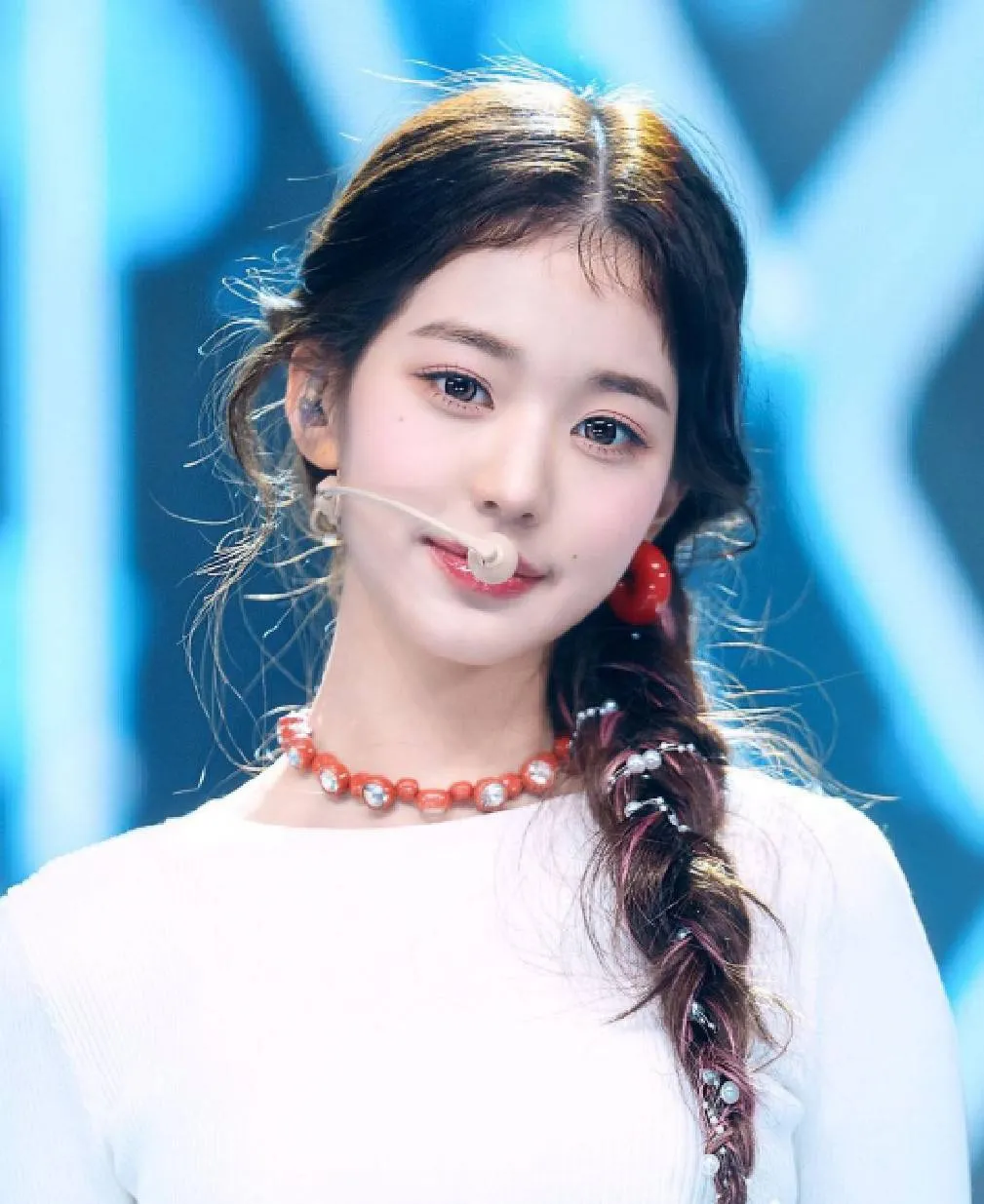 Wonyoung (credit: instagram.com/wonyoungive)