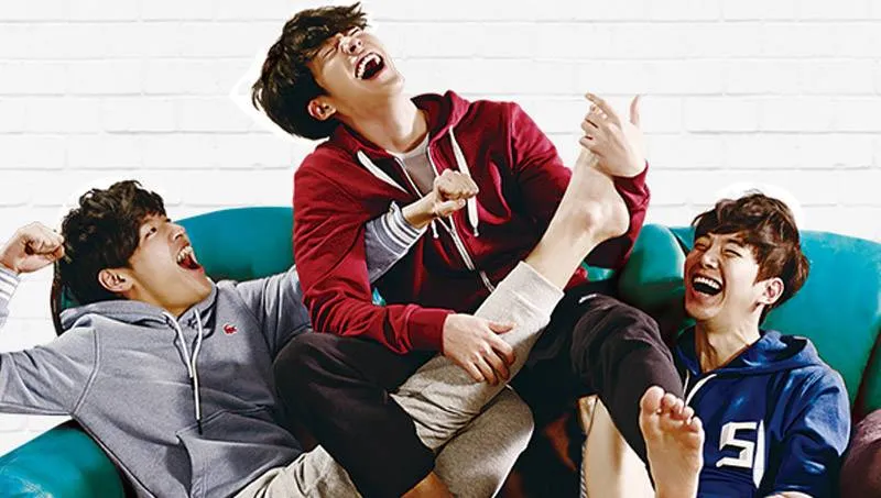 Kim Woo Bin, Kang Ha Neul, dan Junho 2PM bermain total saat adegan mabuk di TWENTY. ©allkpop.com