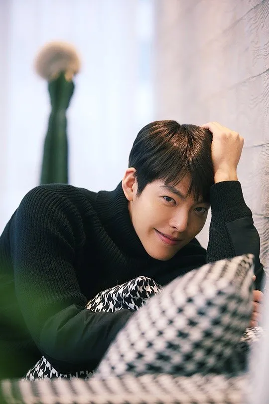 Kim Woo Bin mengaku tak banyak yang mengenalinya saat di jalanan. ©allkpop.com