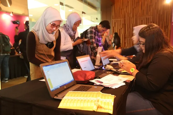 Para peserta melakukan registrasi © KapanLagi.com/Budy Santoso
